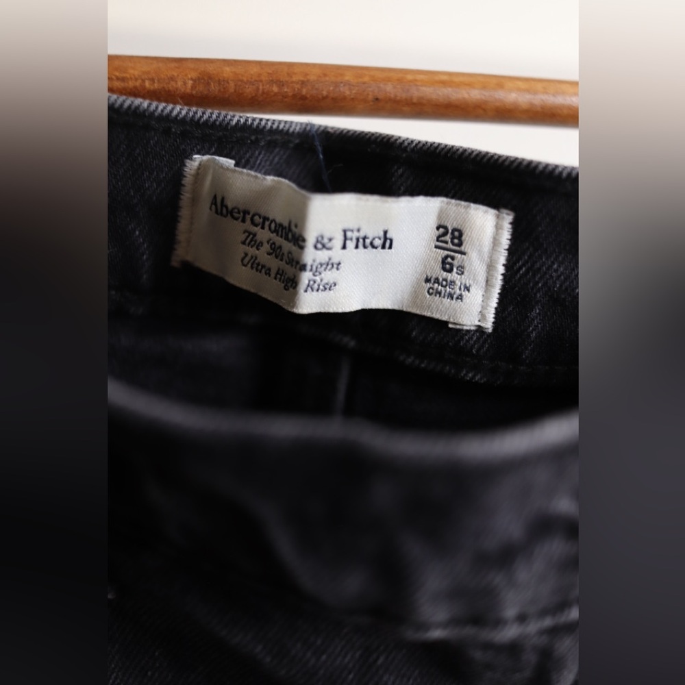 Abercrombie & Fitch Black Ultra High-Rise Jeans